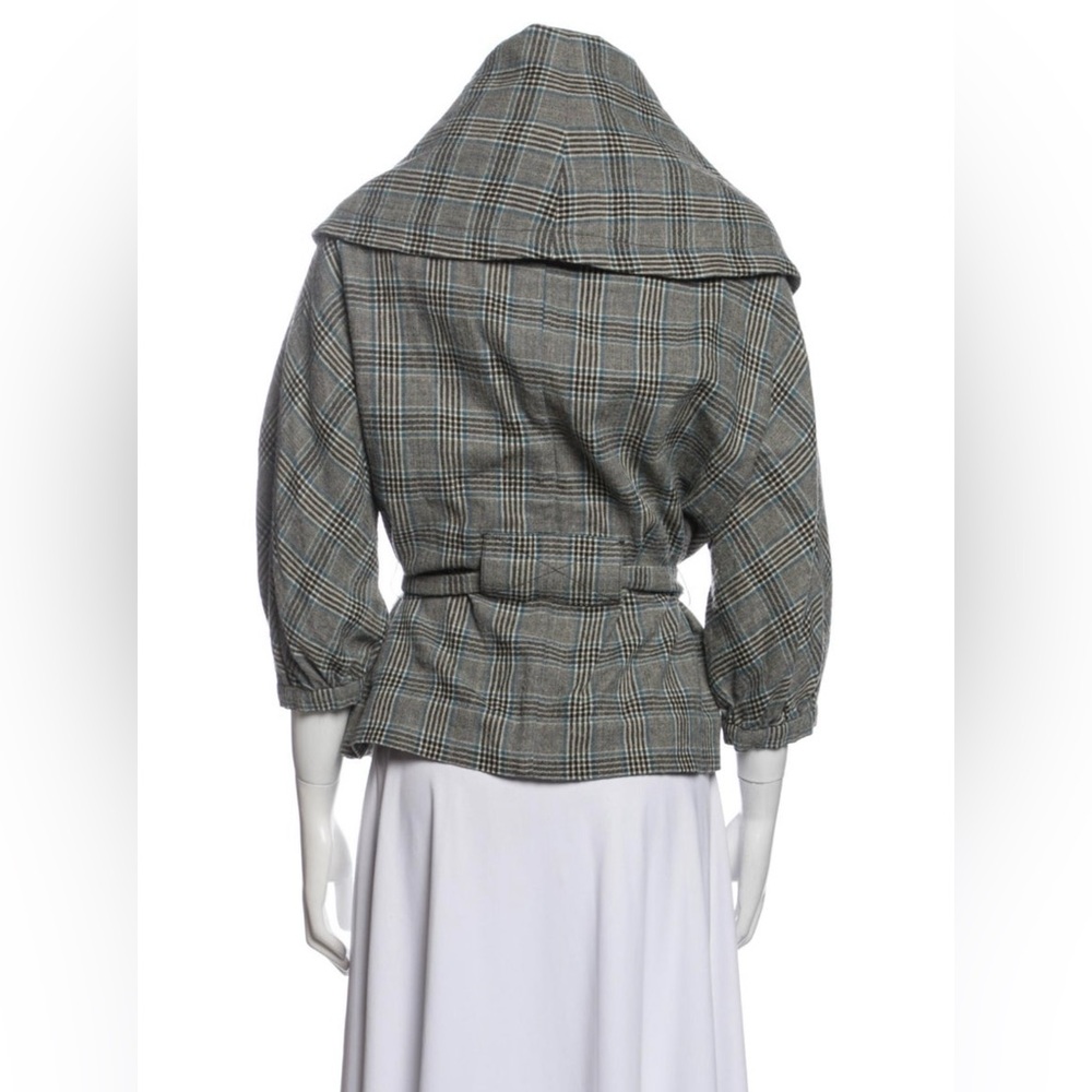 Marc Jacobs Gray and Black Cape with Wide Lapel and Belt - Picture 2 of 2